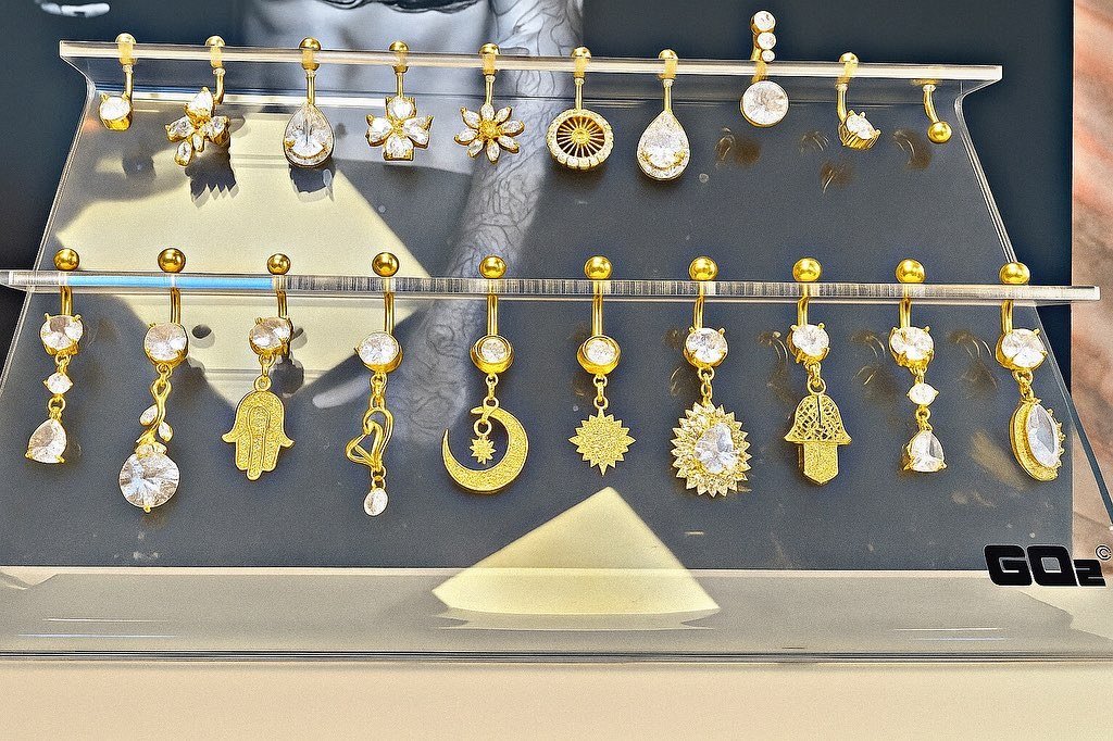 Hochwertiger Piercingschmuck — Amazon Tattoo Oberhausen