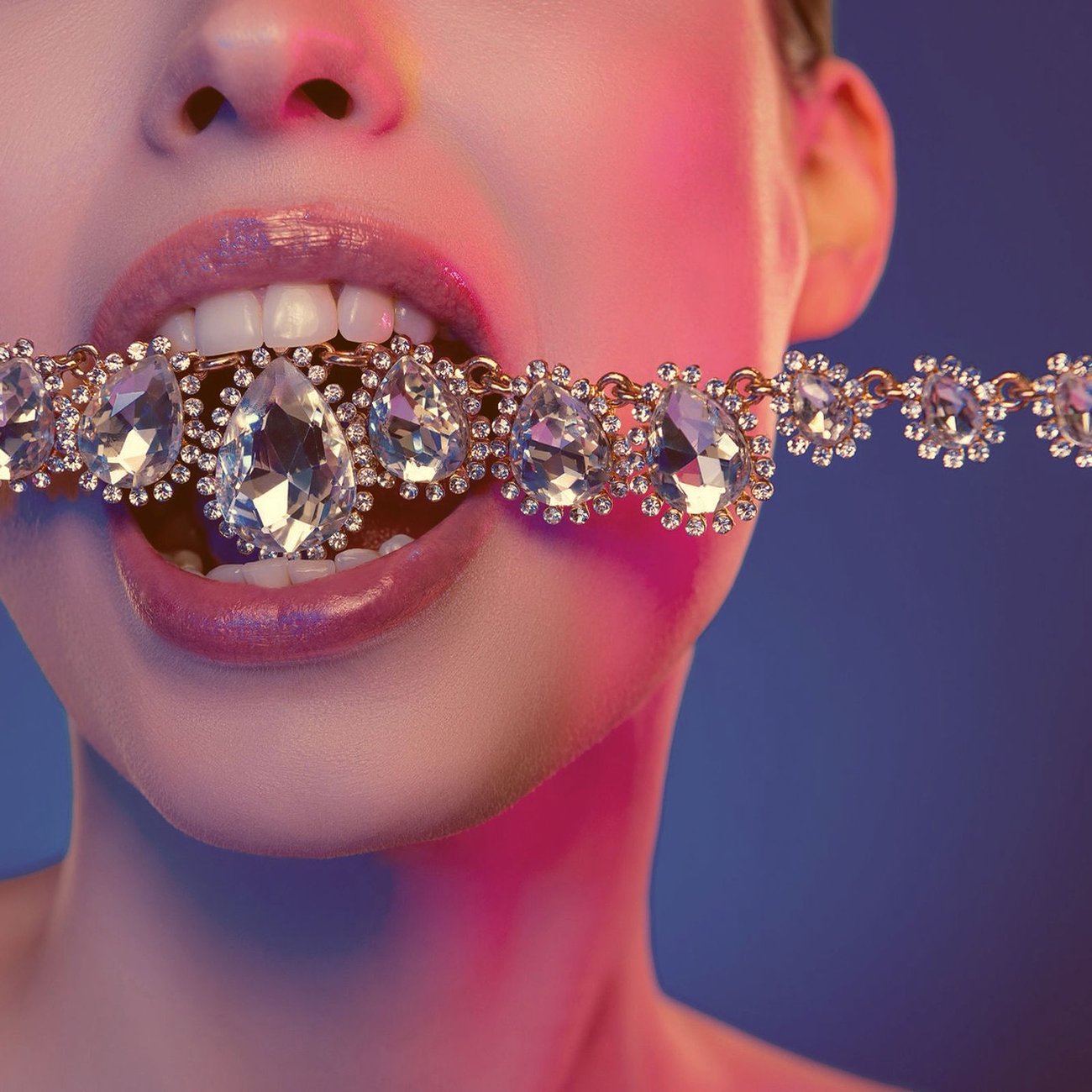 Zahnschmuck Schmuck